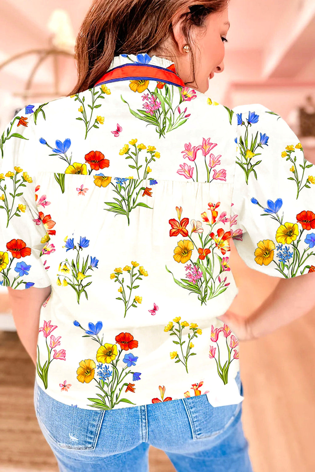 White Floral Short Puff Sleeve Contrast V Neck Print Blouse - enhanced image 10