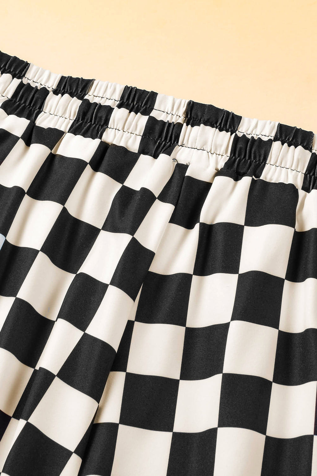 Black Checkered Drawstring Elastic Waist Casual Shorts. - enhanced image 11