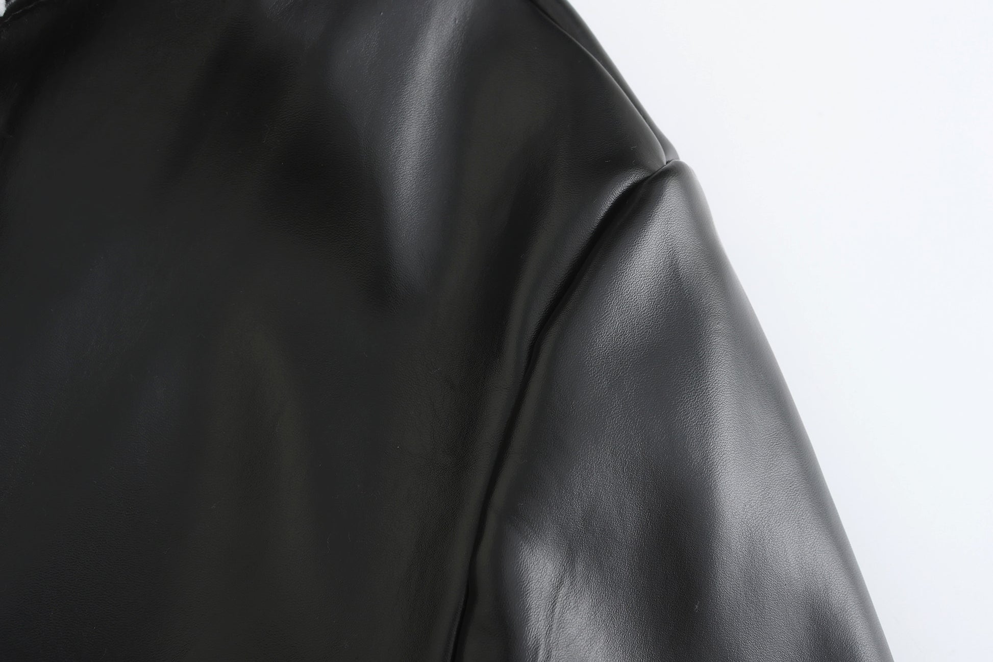 A1. Casual Leather Thickened Loose Fashionable Jacket - enhanced image 11
