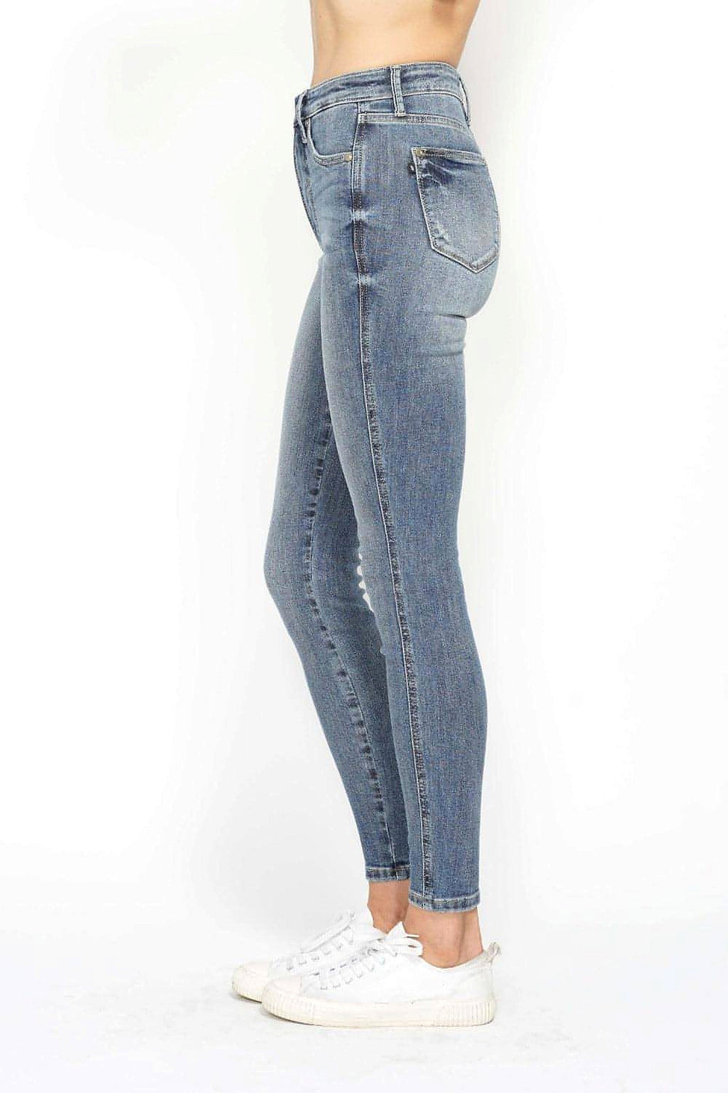 Judy Blue Full Size Tummy Control Contrast Wash Skinny Jeans - enhanced image 11