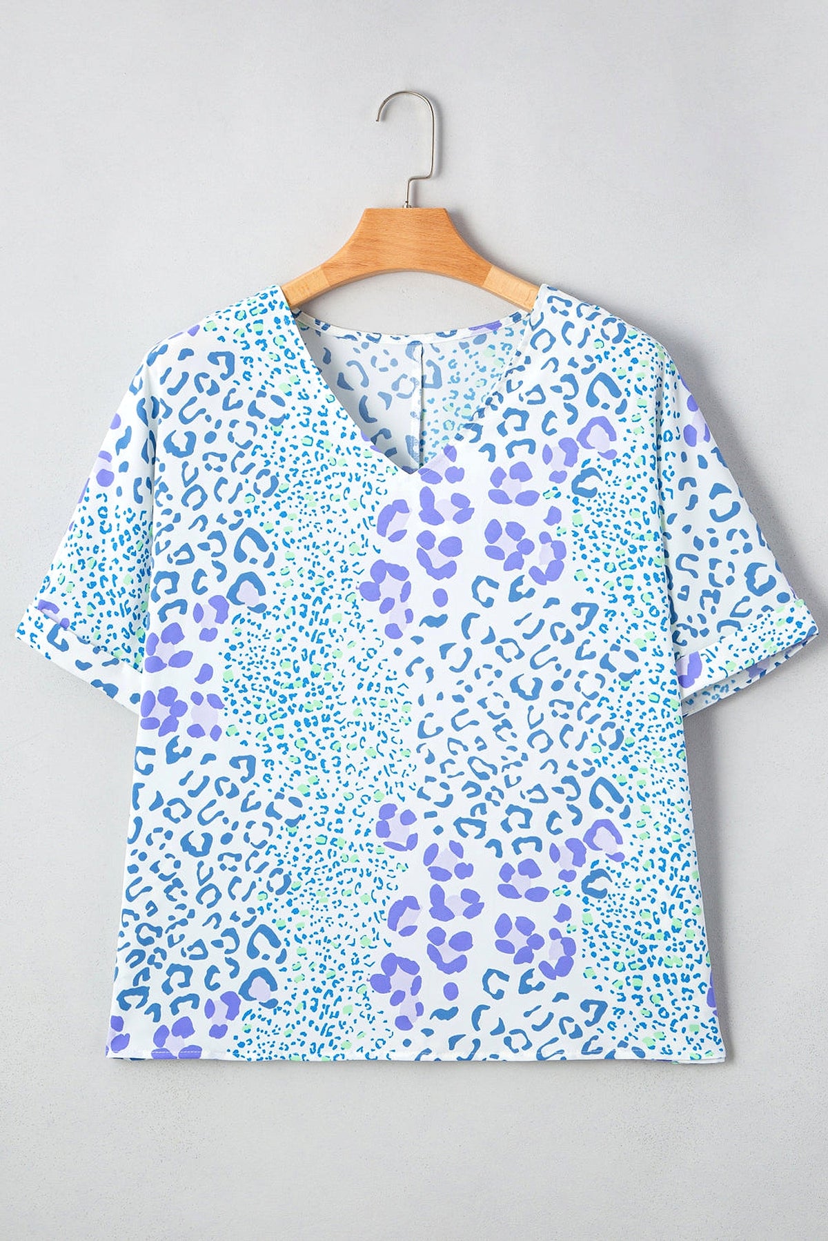 Sky Blue Leopard Print Short Sleeve V Neck Plus Size Top - enhanced image 11