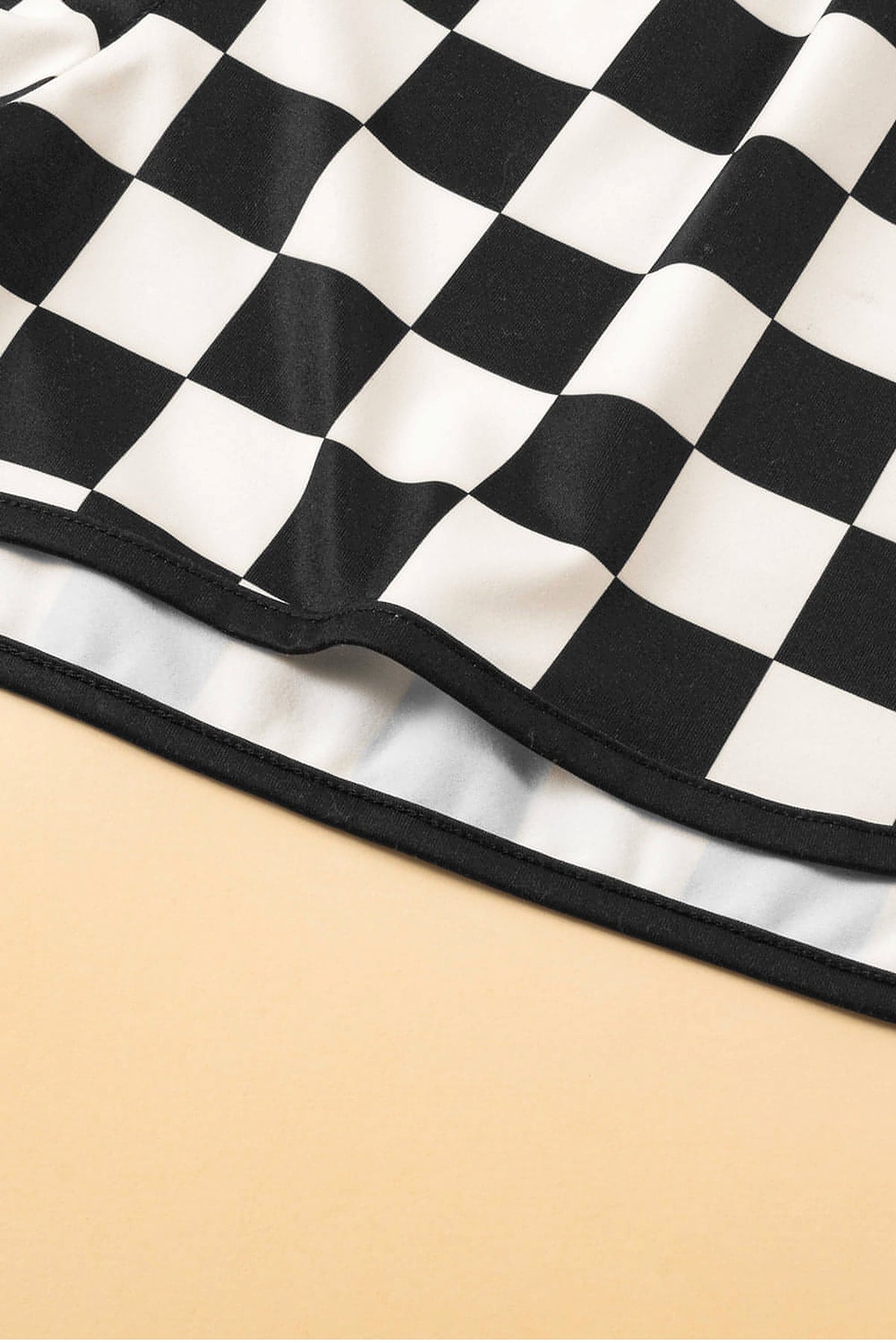 Black Checkered Drawstring Elastic Waist Casual Shorts. - enhanced image 12