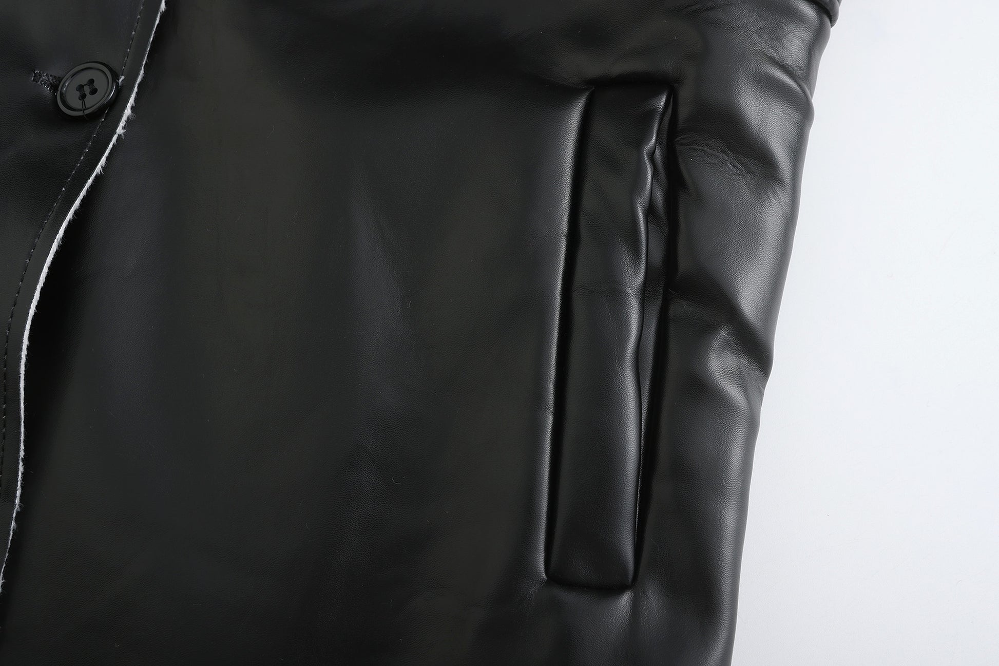 A1. Casual Leather Thickened Loose Fashionable Jacket - enhanced image 12