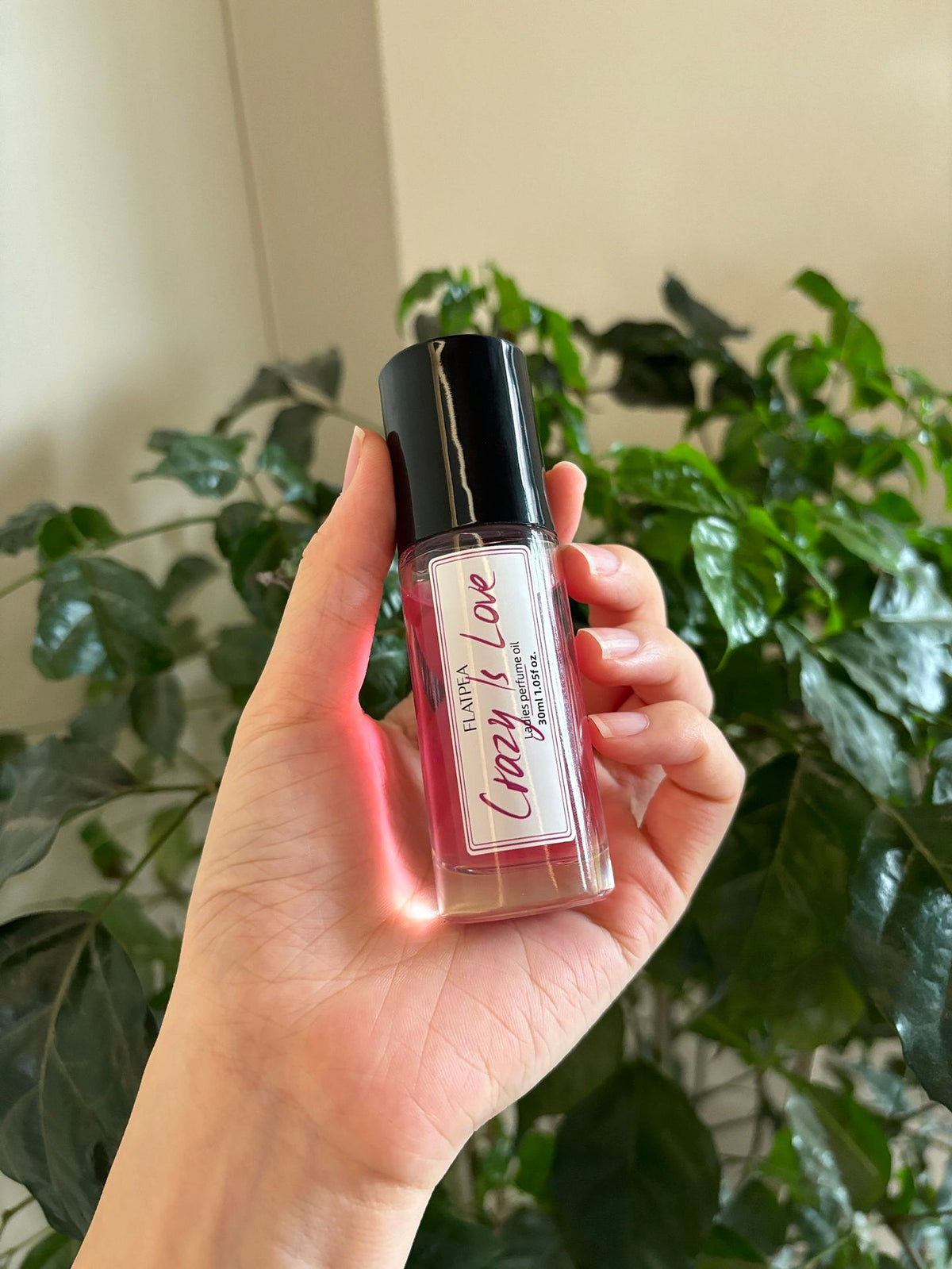 Crazy In Love™ – Ball Perfume Oil for Women - enhanced image 12