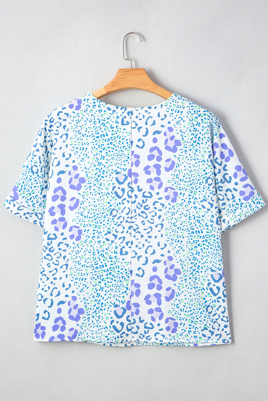 Sky Blue Leopard Print Short Sleeve V Neck Plus Size Top - enhanced image 12