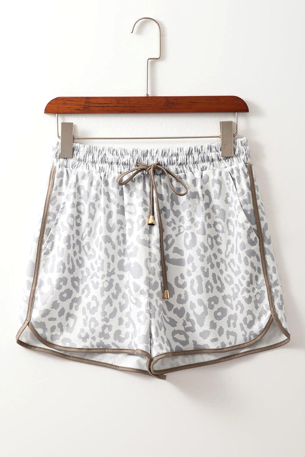 White Leopard Elastic Waist Lace up Contrast Trim Casual Shorts - enhanced image 12