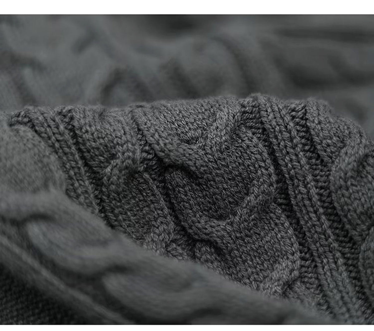A1. Round Neck Sweater Men's Loose Sweater