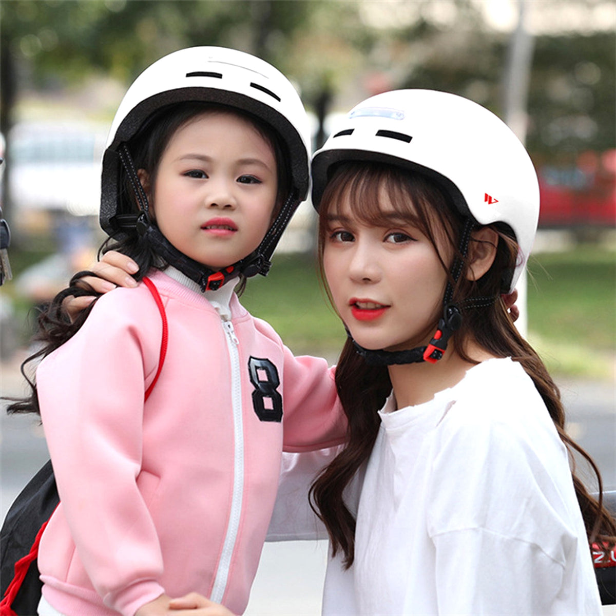 Taillight helmet Bicycle cycling helmet - enhanced image 15
