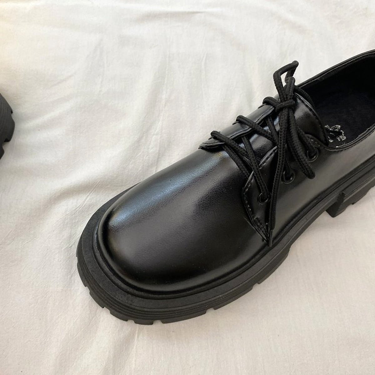 MonoBold™ – Thick Sole Vintage Leather Oxfords - enhanced image 18