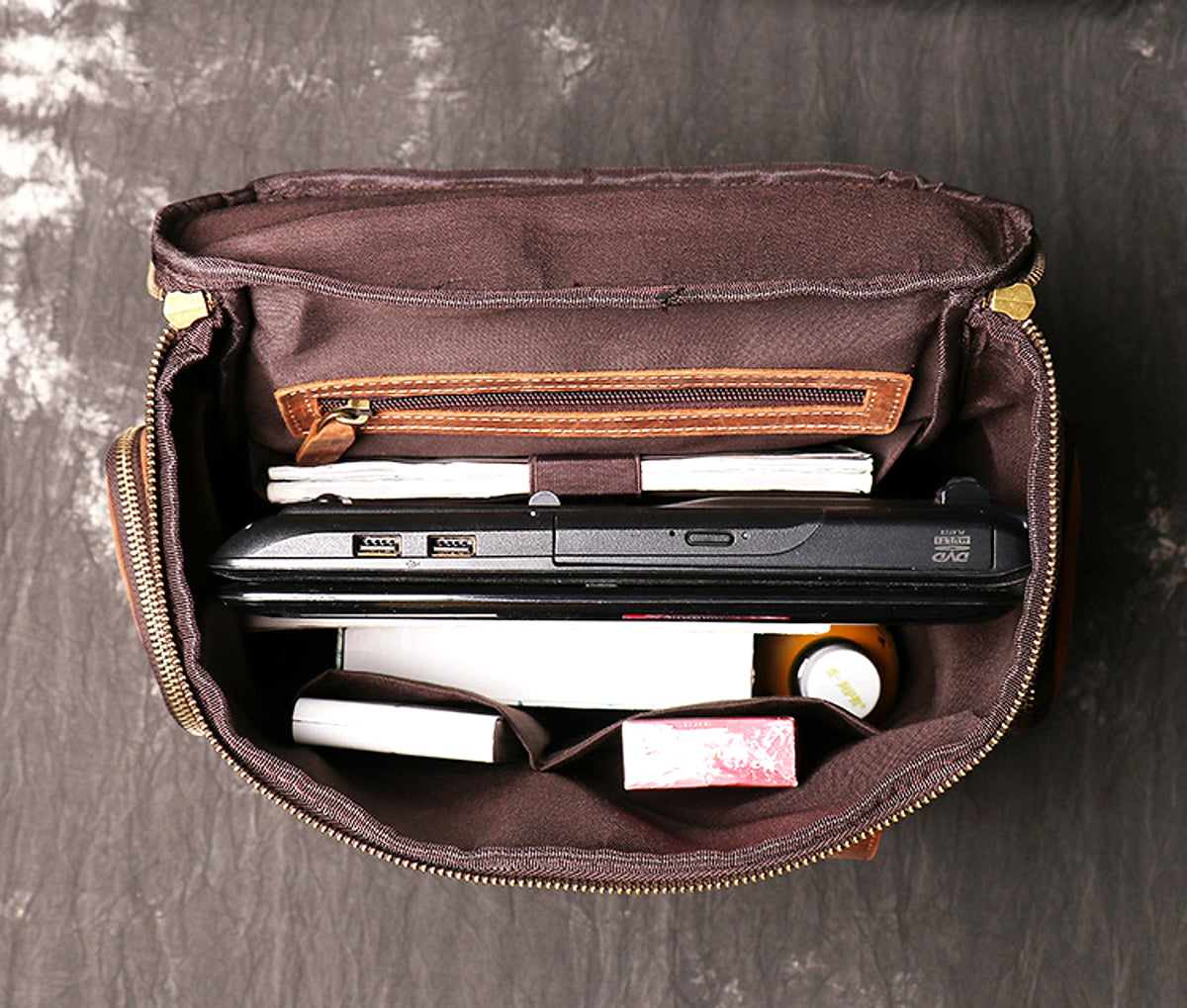 ALLFASHION™ – HeritageLeather Laptop Backpack - enhanced image 19